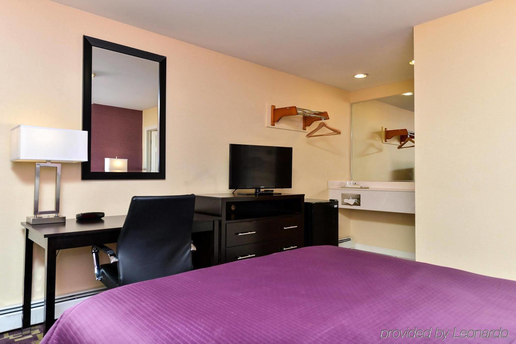 Americas Best Value Inn Providence-North Scituate Ngoại thất bức ảnh